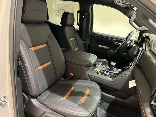 2026 GMC Sierra 1500 Crew Cab, Short Bed, AT4, 4WD