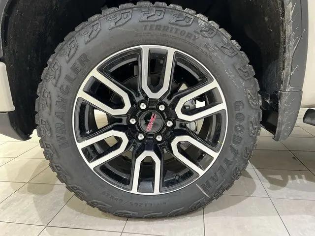 2026 GMC Sierra 1500 Crew Cab, Short Bed, AT4, 4WD
