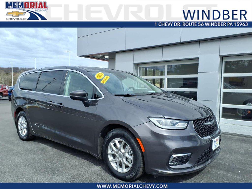 Gray (Granite Crystal Metallic Clearcoat) 2023 Chrysler Pacifica Touring L FWD Minivan Front-Wheel Drive Automatic