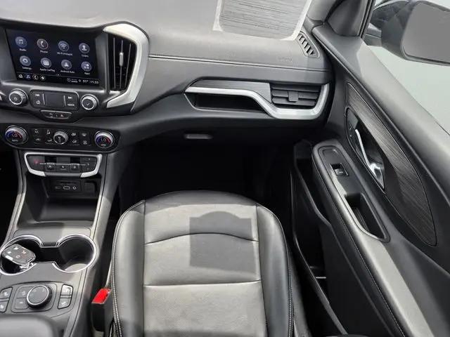 2024 GMC Terrain AWD SLT