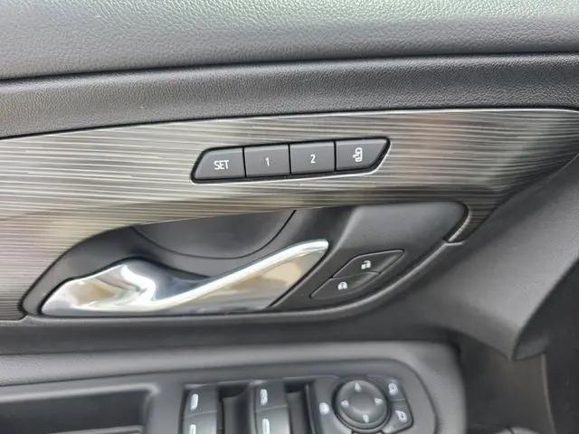 2024 GMC Terrain AWD SLT