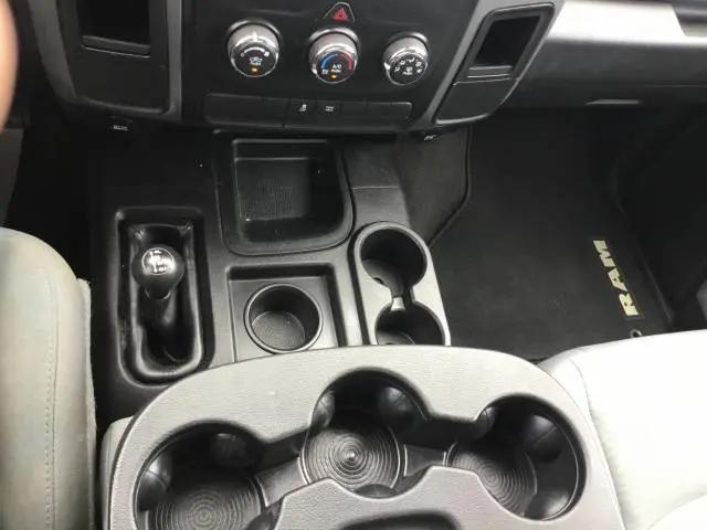 2017 Ram 2500 Tradesman Crew Cab 4x4 6'4" Box