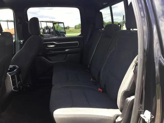 2020 Ram 1500 Big Horn Crew Cab 4x4 5'7" Box