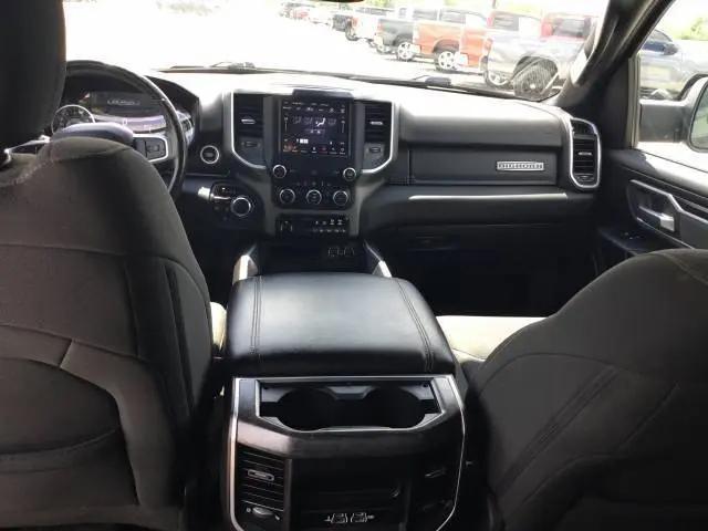 2020 Ram 1500 Big Horn Crew Cab 4x4 5'7" Box