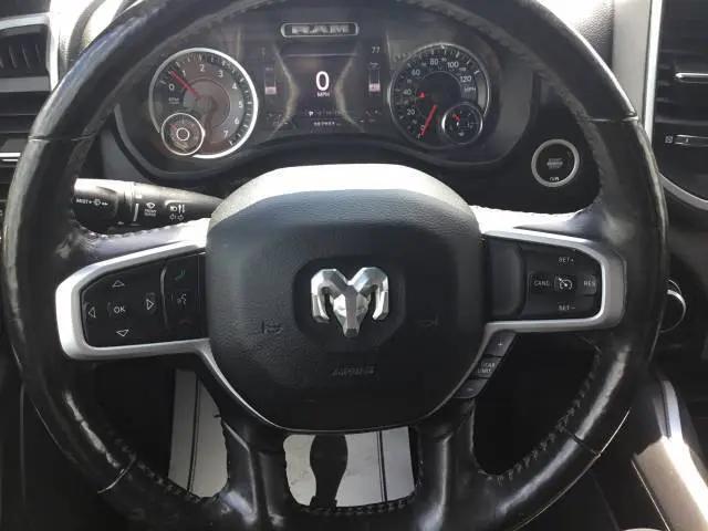 2020 Ram 1500 Big Horn Crew Cab 4x4 5'7" Box