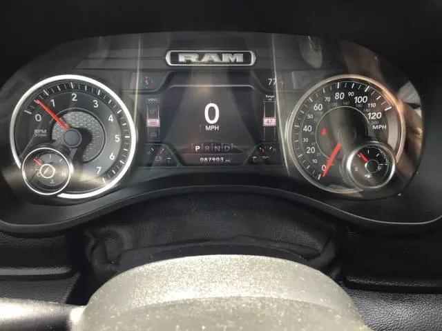 2020 Ram 1500 Big Horn Crew Cab 4x4 5'7" Box
