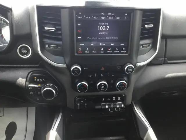 2020 Ram 1500 Big Horn Crew Cab 4x4 5'7" Box