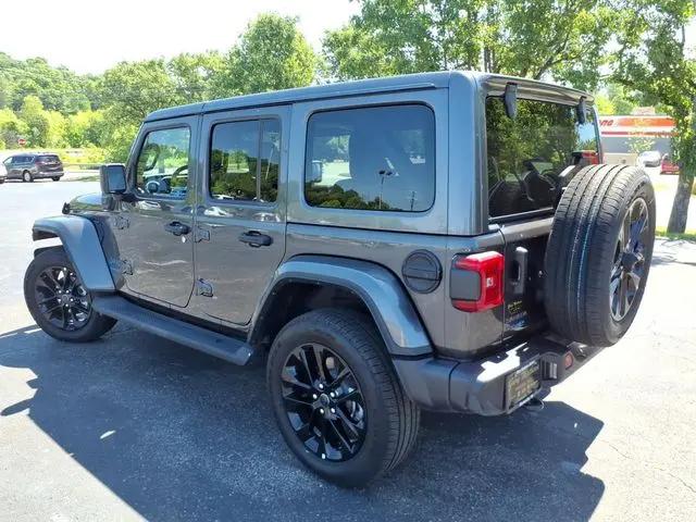 2025 Jeep Wrangler 4xe Sahara 4xe