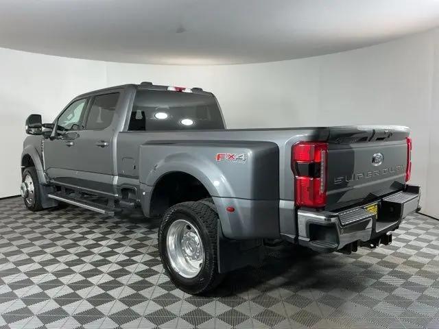 2025 Ford F-450 LARIAT
