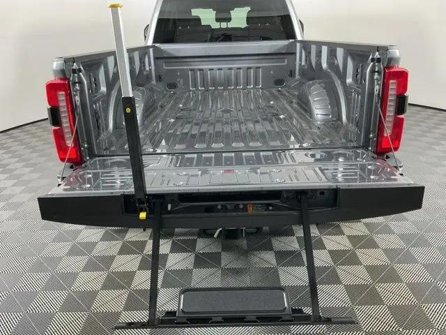 2025 Ford F-450 LARIAT