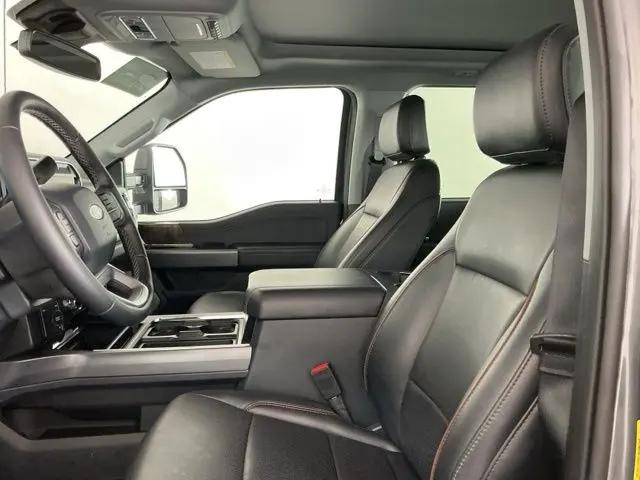 2025 Ford F-450 LARIAT