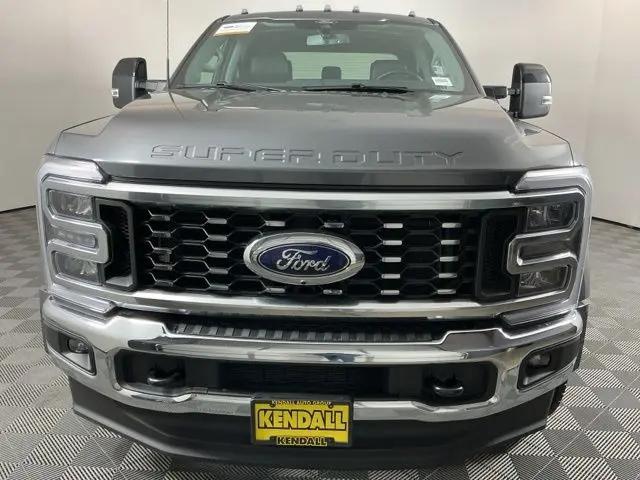 2025 Ford F-450 LARIAT