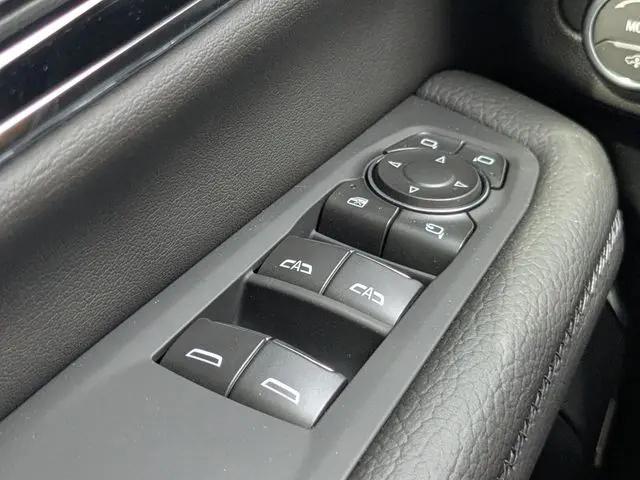 2026 GMC Yukon 4WD Denali
