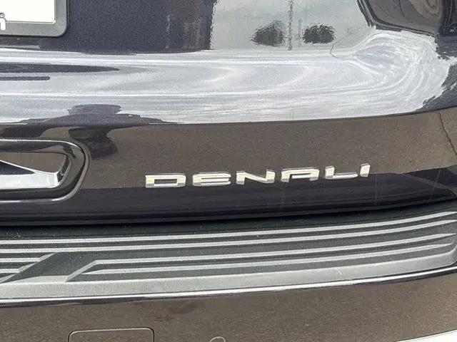 2024 GMC Yukon 4WD Denali