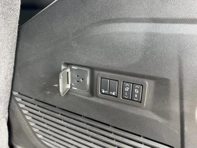 2024 GMC Yukon 4WD Denali