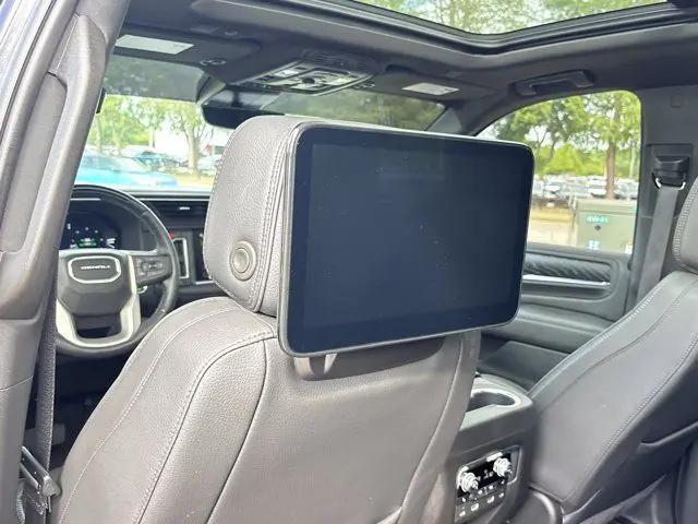 2024 GMC Yukon 4WD Denali
