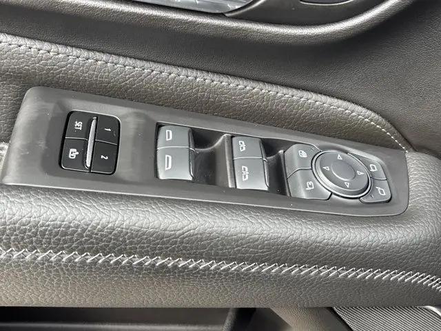 2024 GMC Yukon 4WD Denali