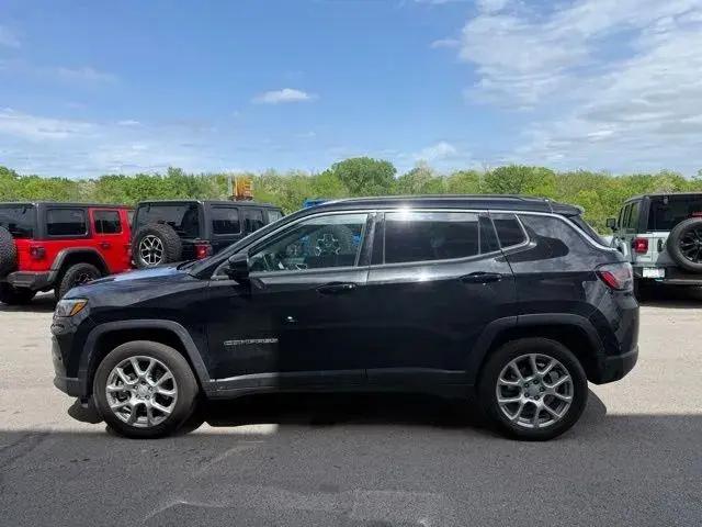 2024 Jeep Compass Latitude Lux FWD
