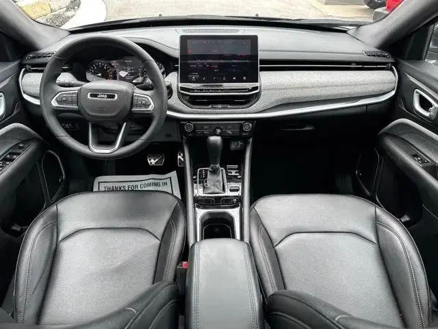 2024 Jeep Compass Latitude Lux FWD