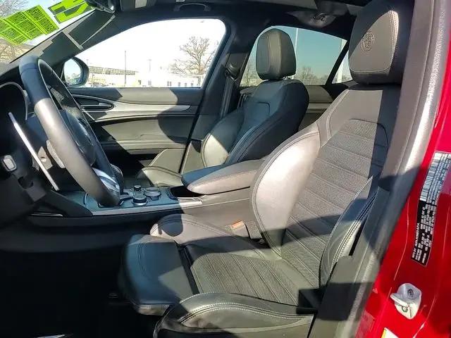 2024 Alfa Romeo Stelvio Veloce AWD