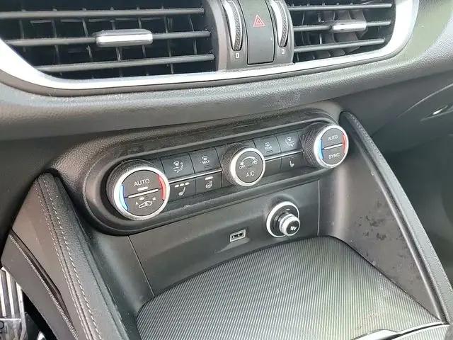 2024 Alfa Romeo Stelvio Veloce AWD