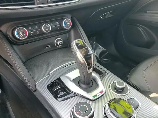 2024 Alfa Romeo Stelvio Veloce AWD