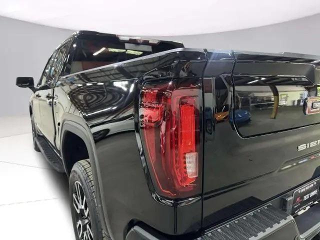 2022 GMC Sierra 1500 Limited 4WD Crew Cab Short Box AT4