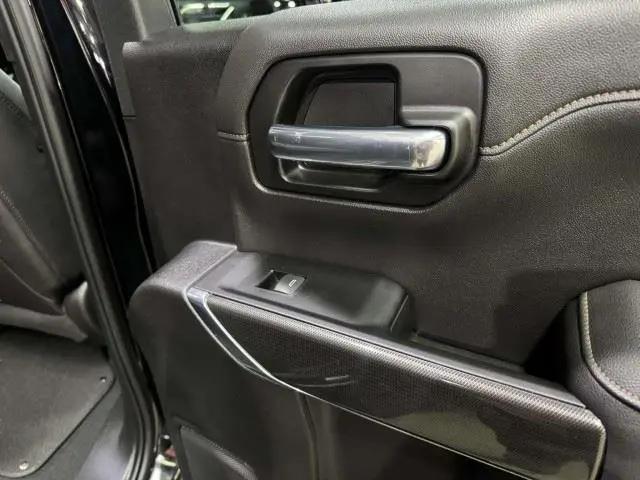 2022 GMC Sierra 1500 Limited 4WD Crew Cab Short Box AT4
