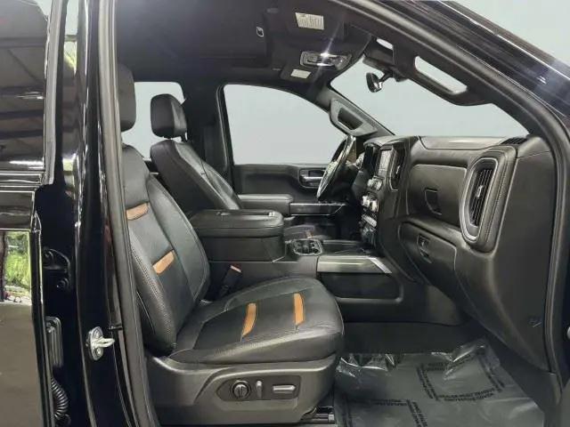 2022 GMC Sierra 1500 Limited 4WD Crew Cab Short Box AT4