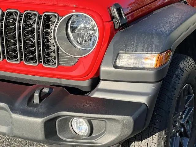 2025 Jeep Wrangler 4-Door Summit 4x4