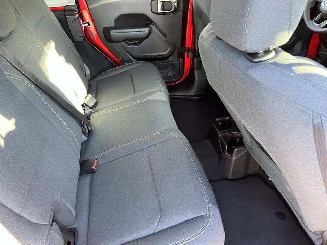 2025 Jeep Wrangler 4-Door Summit 4x4