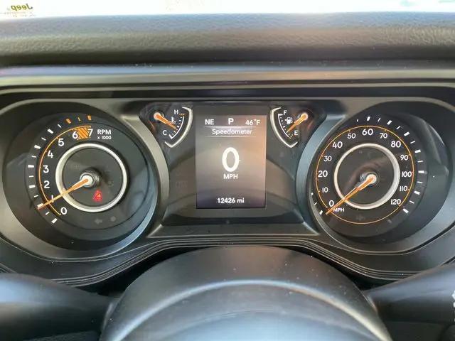 2025 Jeep Wrangler 4-Door Summit 4x4