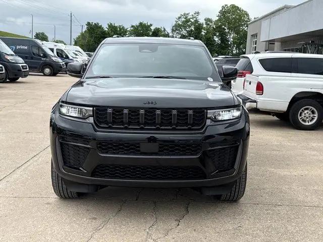 2026 Jeep Grand Cherokee L Altitude 4x4