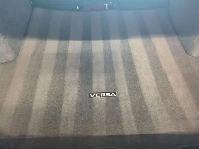 2024 Nissan Versa 1.6 SV