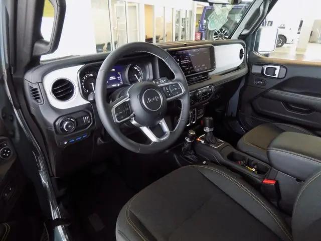 2025 Jeep Wrangler 4xe Sahara 4xe