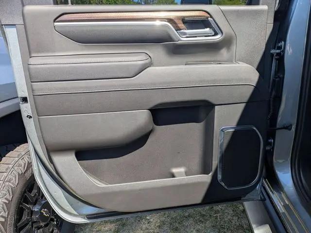 2026 Chevrolet Silverado 2500HD Crew Cab, Standard Bed, LT, 4WD