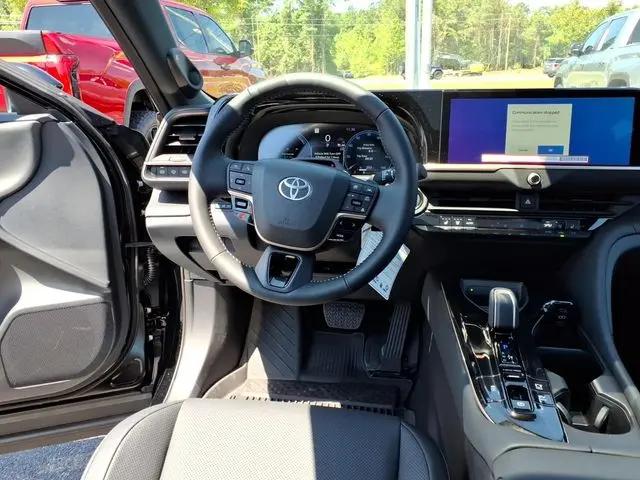 2026 Toyota Crown Signia Limited