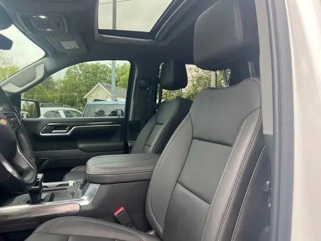 2025 Chevrolet Silverado 1500 4WD Crew Cab Short Bed LTZ