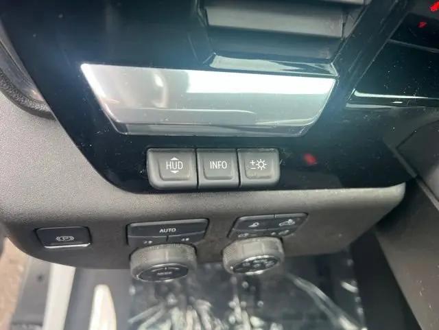 2025 Chevrolet Silverado 1500 4WD Crew Cab Short Bed LTZ