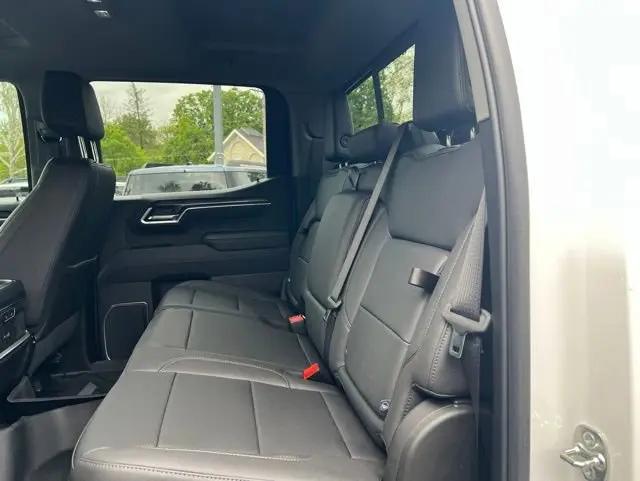 2025 Chevrolet Silverado 1500 4WD Crew Cab Short Bed LTZ