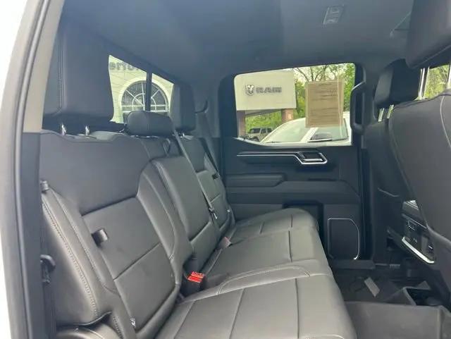 2025 Chevrolet Silverado 1500 4WD Crew Cab Short Bed LTZ