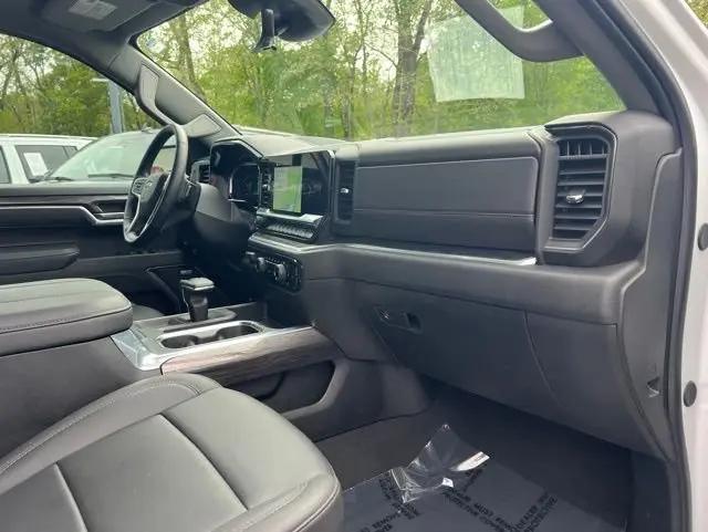 2025 Chevrolet Silverado 1500 4WD Crew Cab Short Bed LTZ