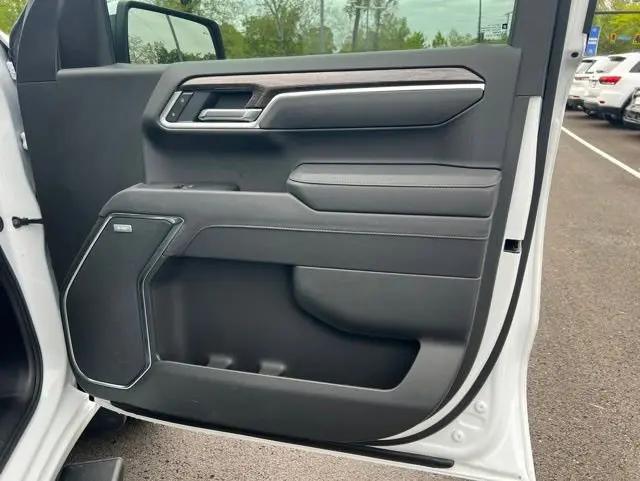 2025 Chevrolet Silverado 1500 4WD Crew Cab Short Bed LTZ