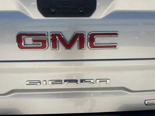 2022 GMC Sierra 1500 Limited 2WD Crew Cab Short Box Elevation