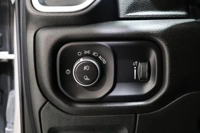 2023 Ram 1500 Big Horn Crew Cab 4x4 5'7" Box