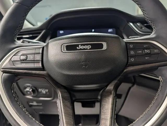 2023 Jeep Grand Cherokee L Limited 4x4