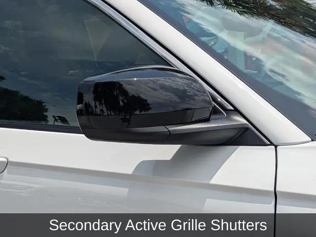 2024 Jeep Grand Cherokee Laredo 4x4