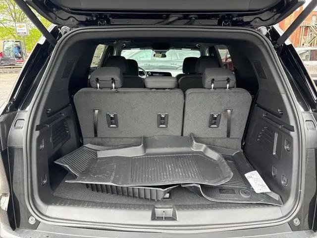 2025 Chevrolet Traverse FWD LT