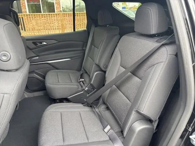 2025 Chevrolet Traverse FWD LT