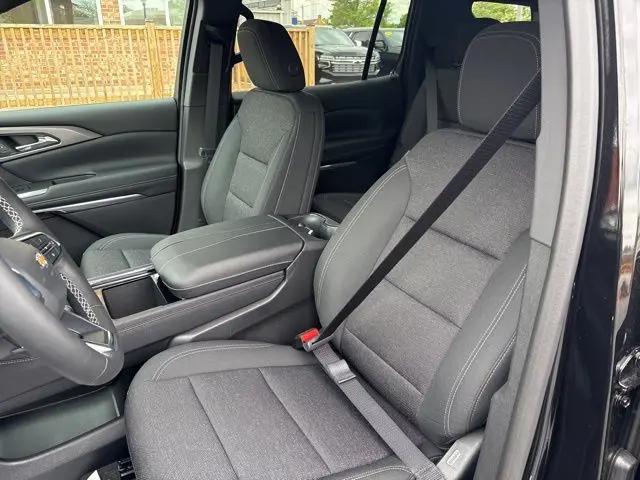 2025 Chevrolet Traverse FWD LT